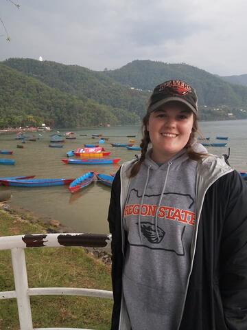 Simone in front of lake in Nepal